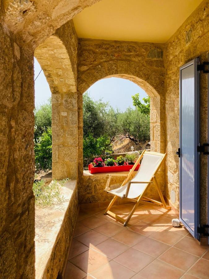 Orfea's Place Riglia Exterior foto